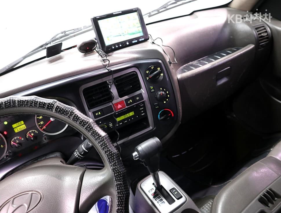 Hyundai Porter 2Extra Long Super Cab CRDi HI-SUP High-end Type - 9