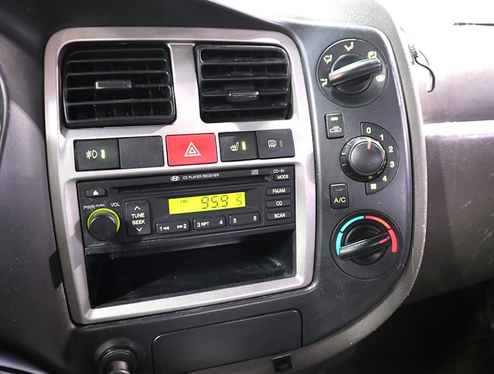 Hyundai Porter 2Extra Long Super Cab CRDi HI-SUP High-end Type - 12