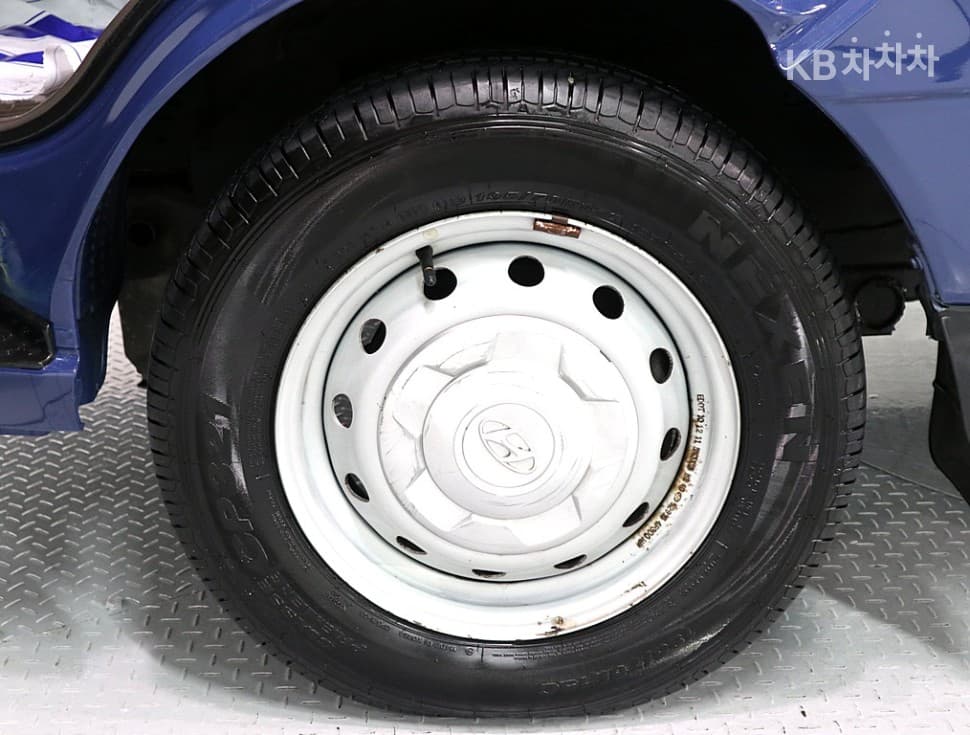 Hyundai Porter 2Extra Long Super Cab CRDi HI-SUP High-end Type - 16