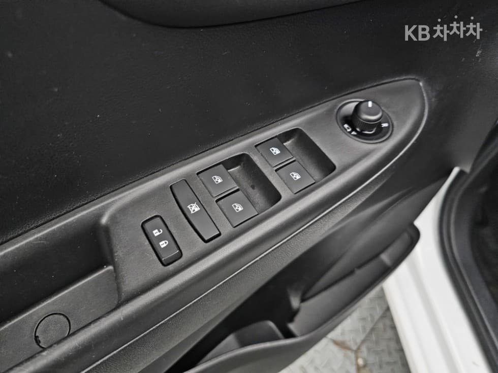 Джи Ем Корея The New (фейслифт) СпаркLT Стандартен - 6