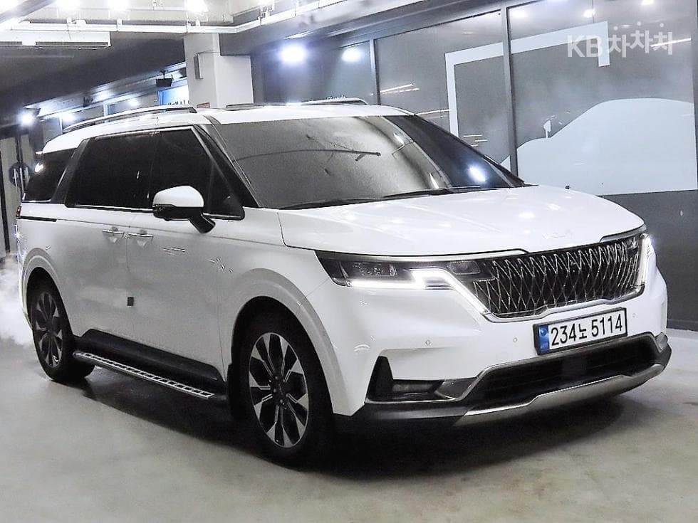 Kia Carnival 4th generation G3.5 GDI 7-seater (Limousine) Signature - Image 1