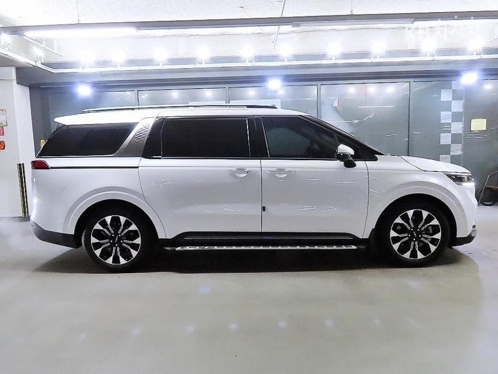 Kia Carnival 4th generationG3.5 GDI 7-seater (Limousine) Signature - 3