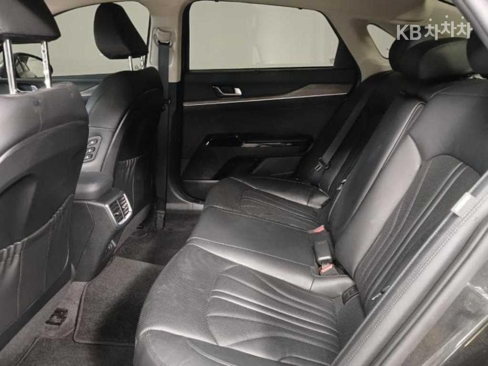 Киа K5 3-토 поколение2.0 Бензин Signature - 8