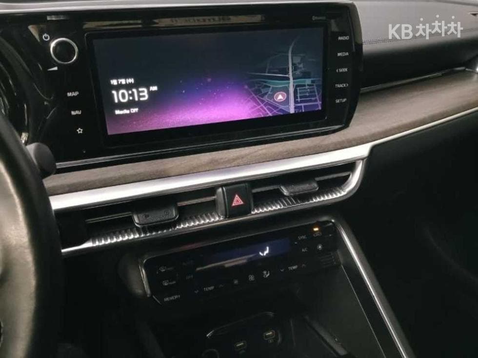 Киа K5 3-토 поколение2.0 Бензин Signature - 13