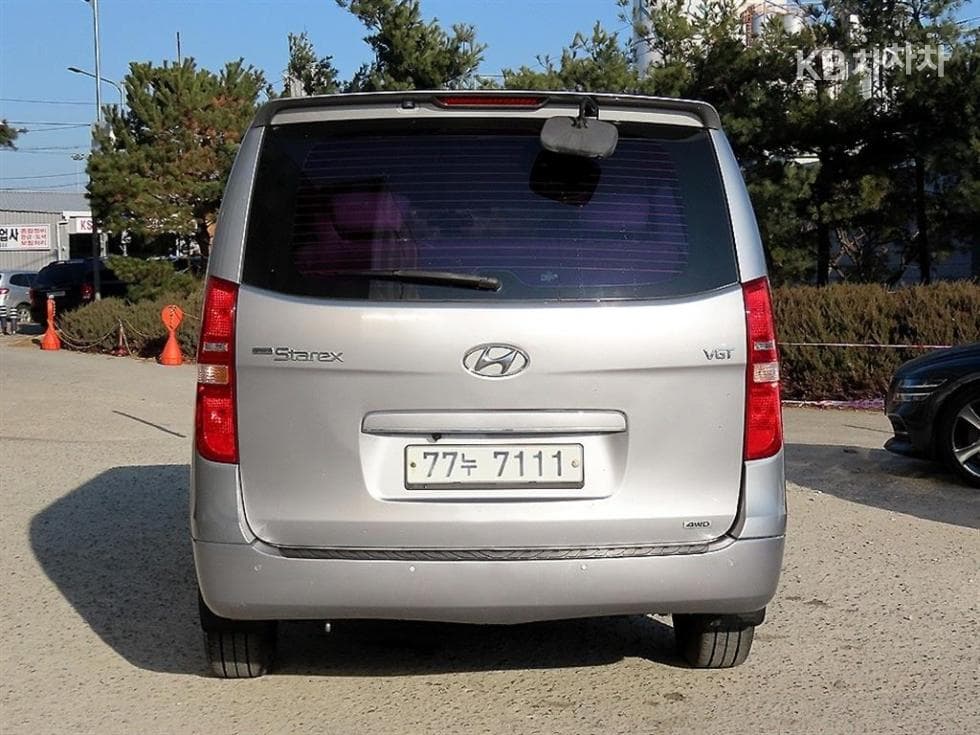 Хюндай Гранд Старекс12-местен Комби CVX 4x4 Premium - 4