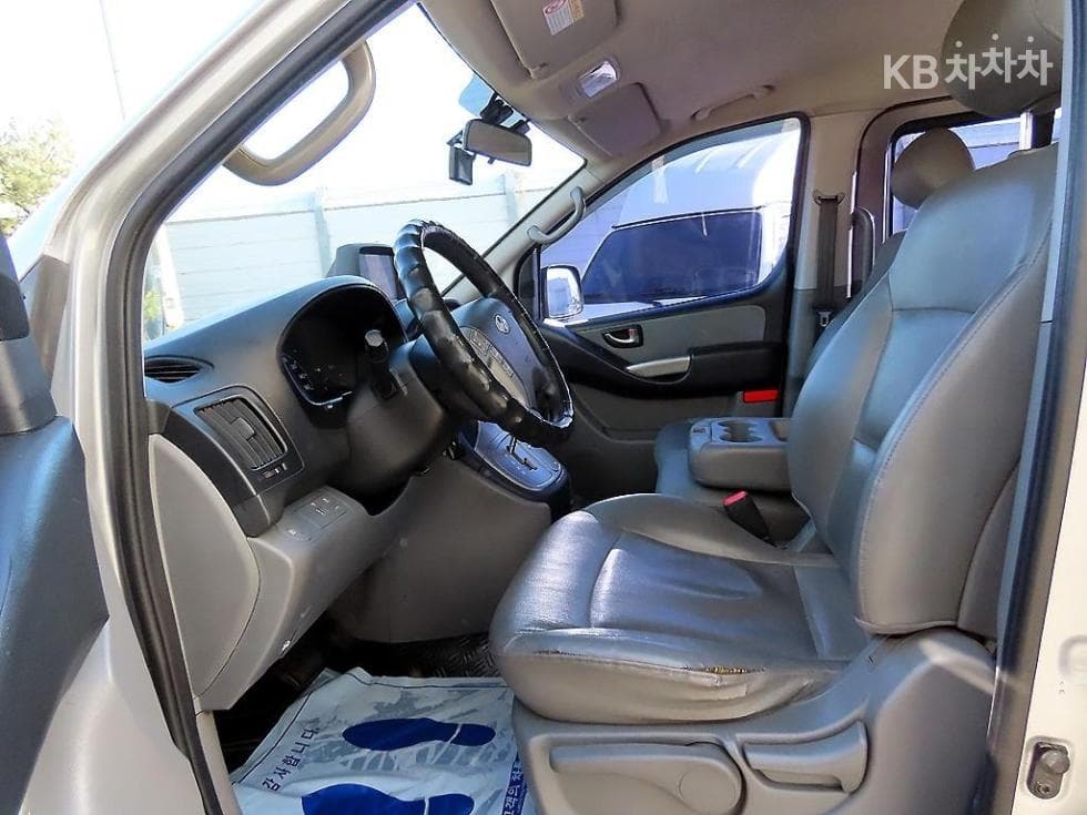 Хюндай Гранд Старекс12-местен Комби CVX 4x4 Premium - 5