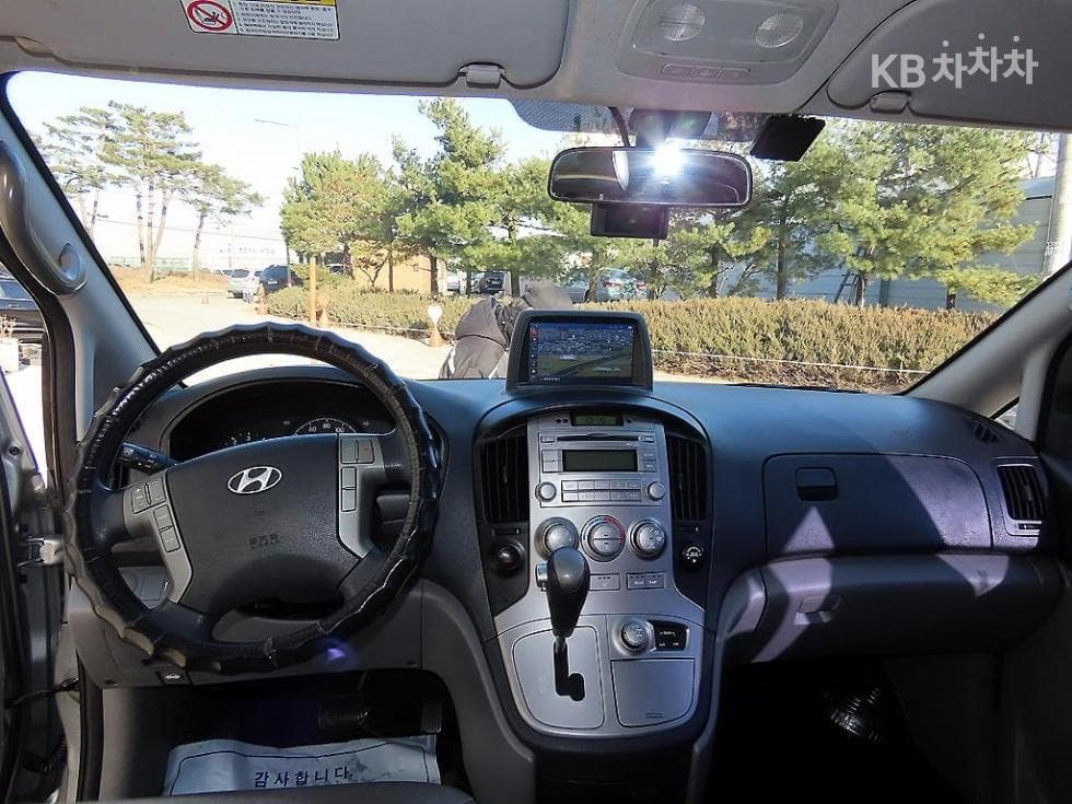 Хюндай Гранд Старекс12-местен Комби CVX 4x4 Premium - 8