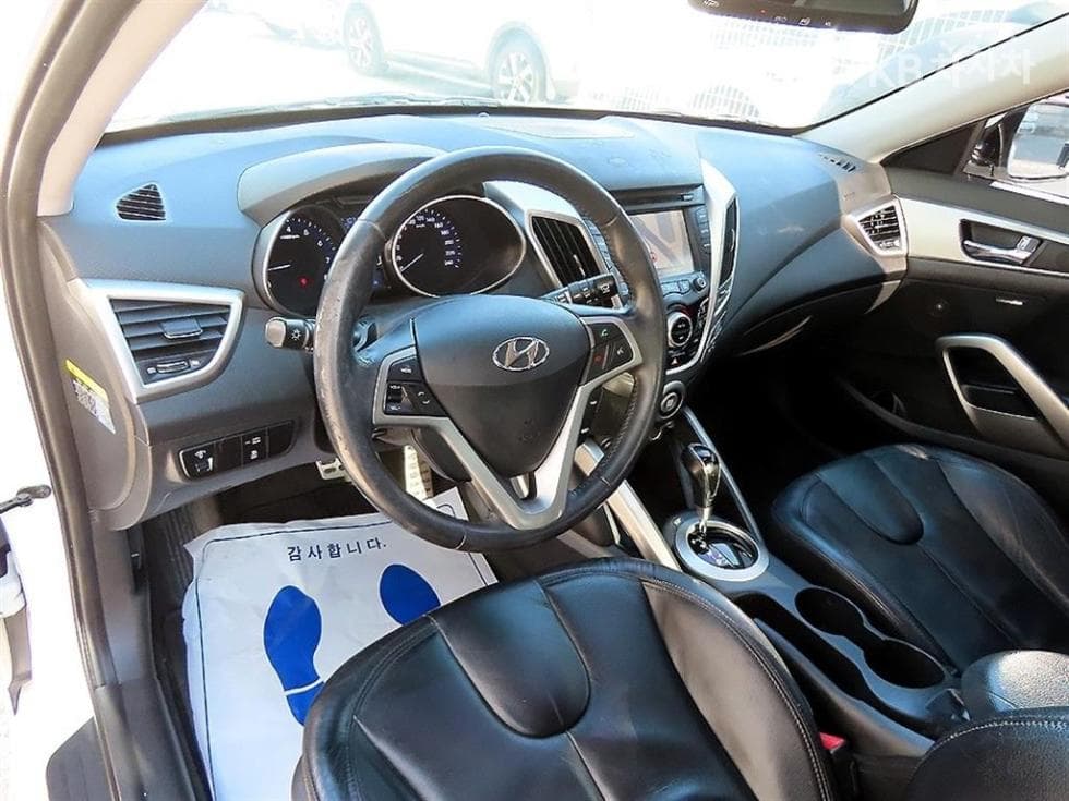 Hyundai VelosterDCT Pack - 7