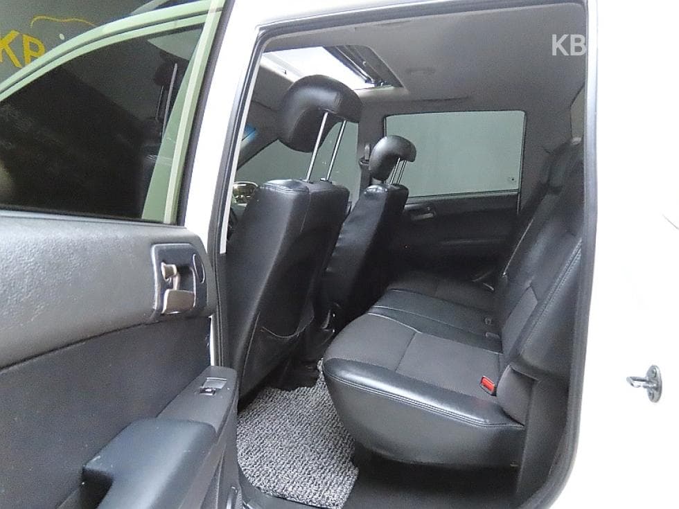 KG Mobility Korando Sports (pickup variant)CX7 4WD 패션 - 11