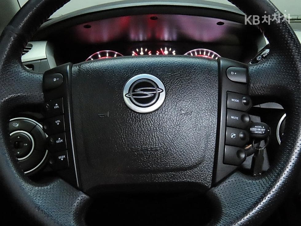 KG Mobility Korando Sports (pickup variant)CX7 4WD 패션 - 18