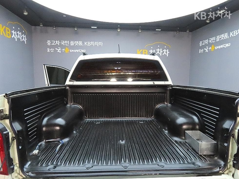 KG Mobility Korando Sports (pickup variant)CX7 4WD 패션 - 19