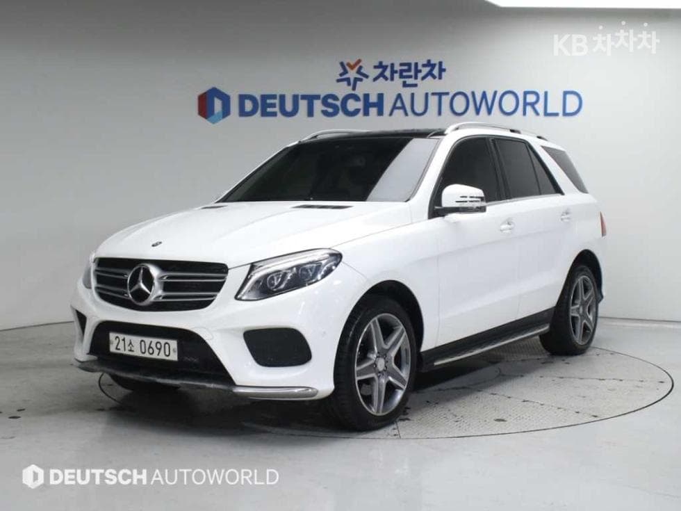 Mercedes-Benz GLE(W166) 350 d 4Matic Стандартен - Image 1