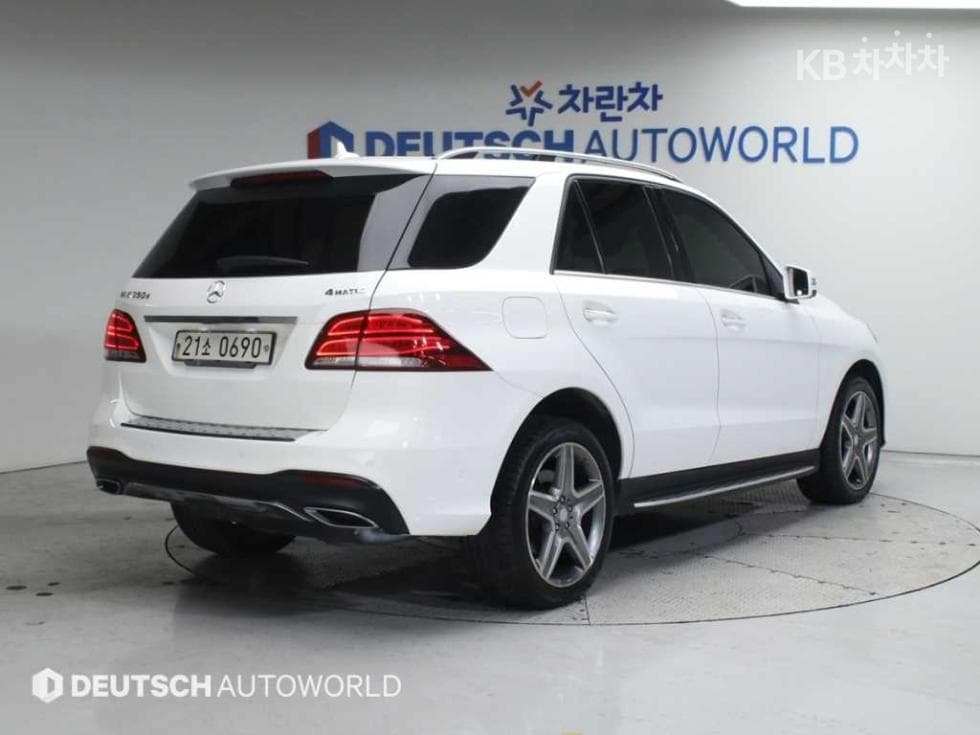 Mercedes-Benz GLE(W166)350 d 4Matic Стандартен - 2