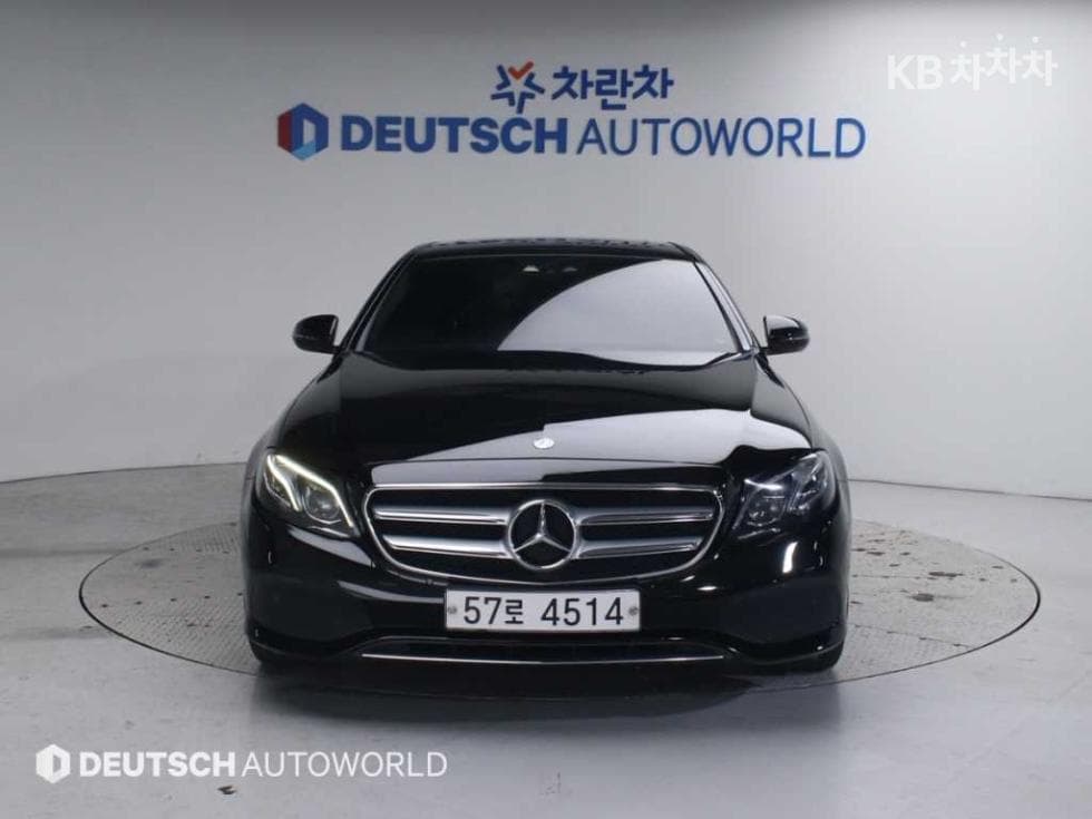 Mercedes-Benz E-Клас (W213)E220d Exclusive - 3