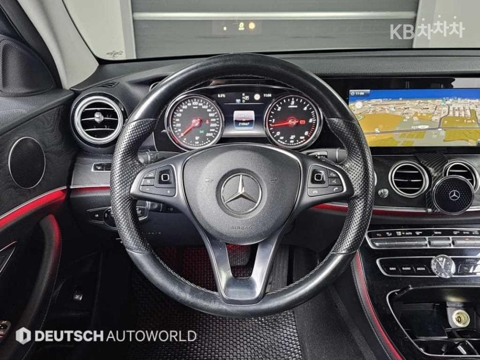 Mercedes-Benz E-Клас (W213)E220d Exclusive - 13