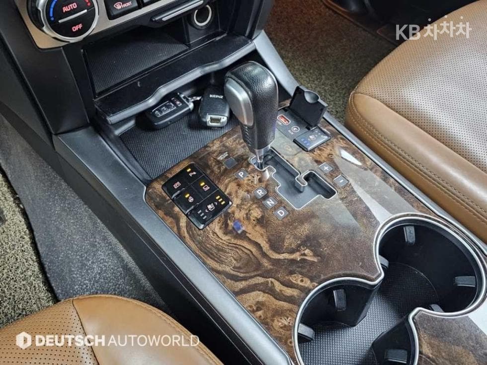 Киа The New (фейслифт) Mohave4x4 President 7-местен (Лимузин) - 9