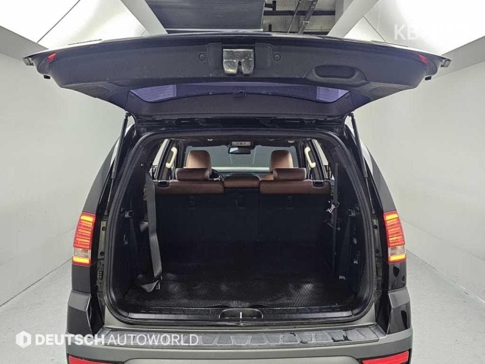 Киа The New (фейслифт) Mohave4x4 President 7-местен (Лимузин) - 20