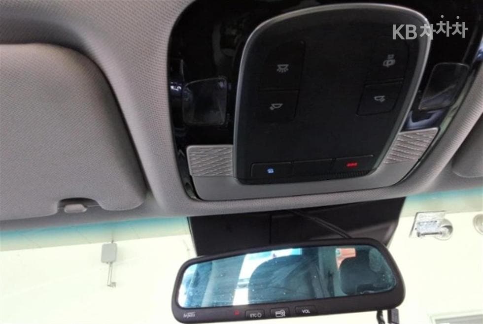 Hyundai Palisade2.2 Diesel 8-seater Exclusive - 9