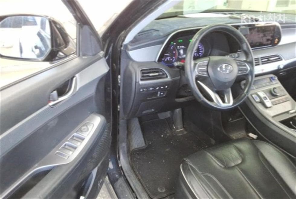 Hyundai Palisade2.2 Diesel 8-seater Exclusive - 10