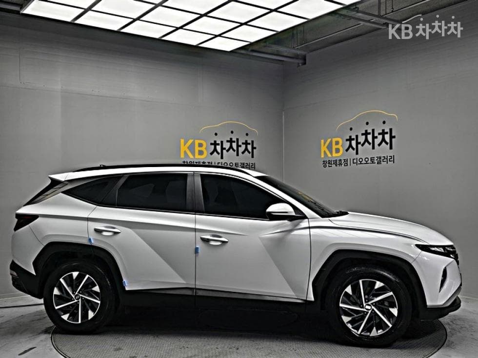 Hyundai The All New Tucson(NX (Lexus SUV)4)Diesel 2.0 2WD Premium - 3