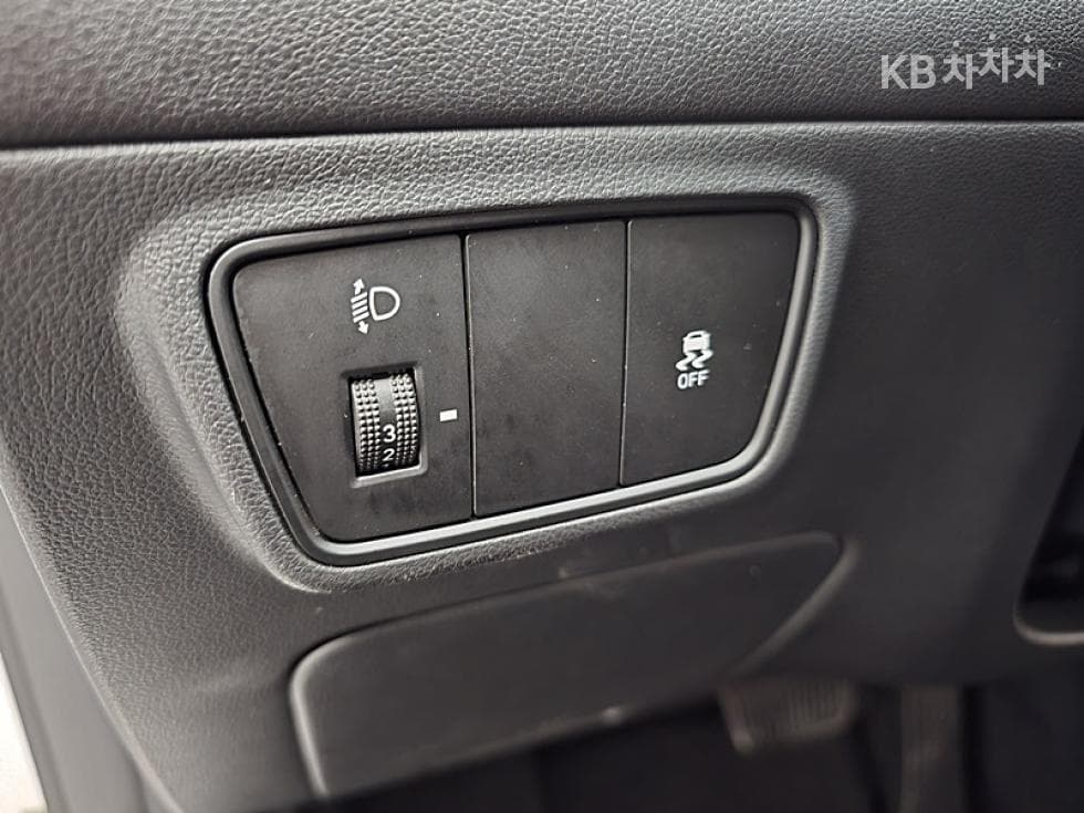 Hyundai The All New Tucson(NX (Lexus SUV)4)Diesel 2.0 2WD Premium - 12