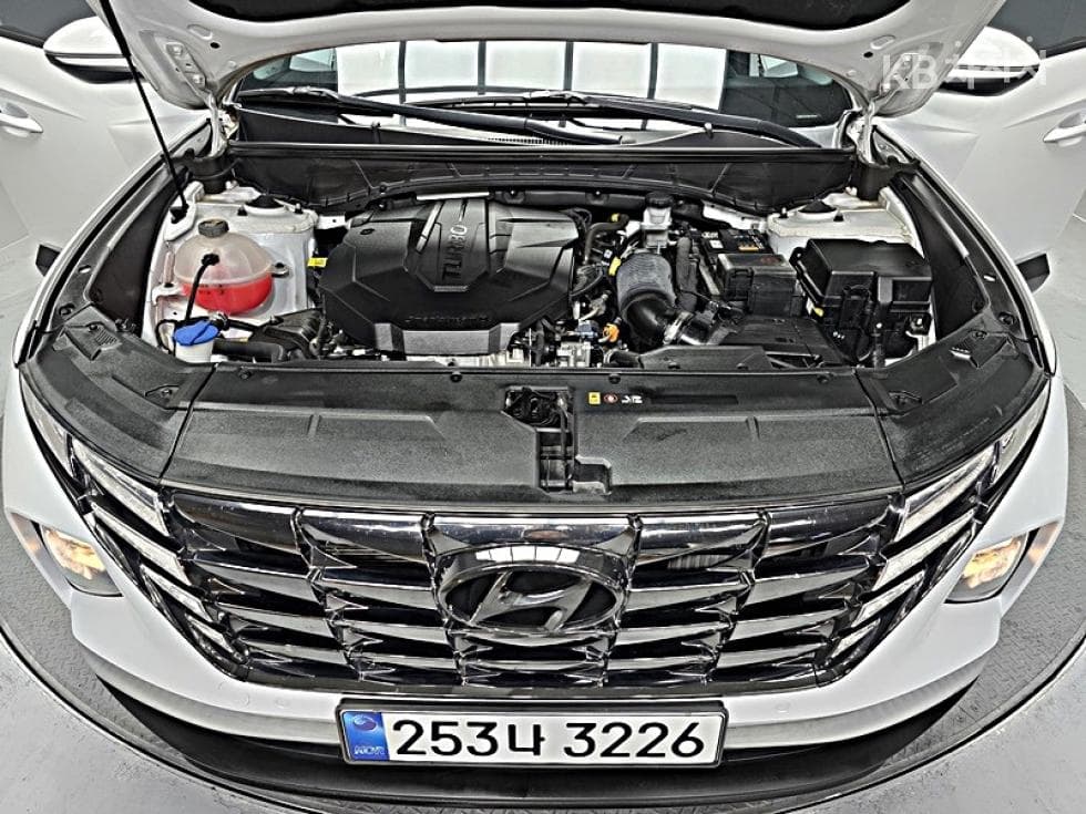 Hyundai The All New Tucson(NX (Lexus SUV)4)Diesel 2.0 2WD Premium - 18