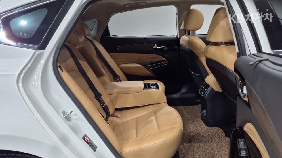 Киа K7 Premiere3.0 GDi Signature - 9