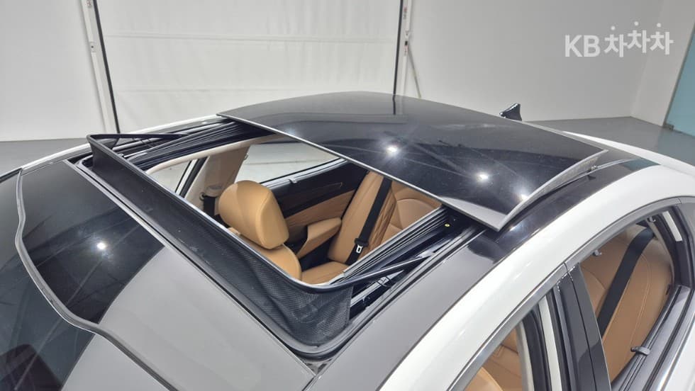 Киа K7 Premiere3.0 GDi Signature - 21