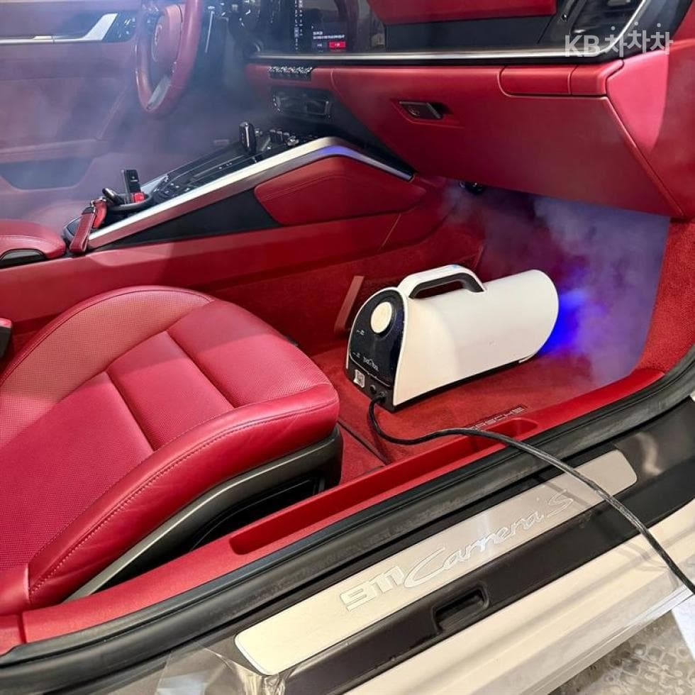 Porsche 911(992)Carrera S Cabriolet - 2