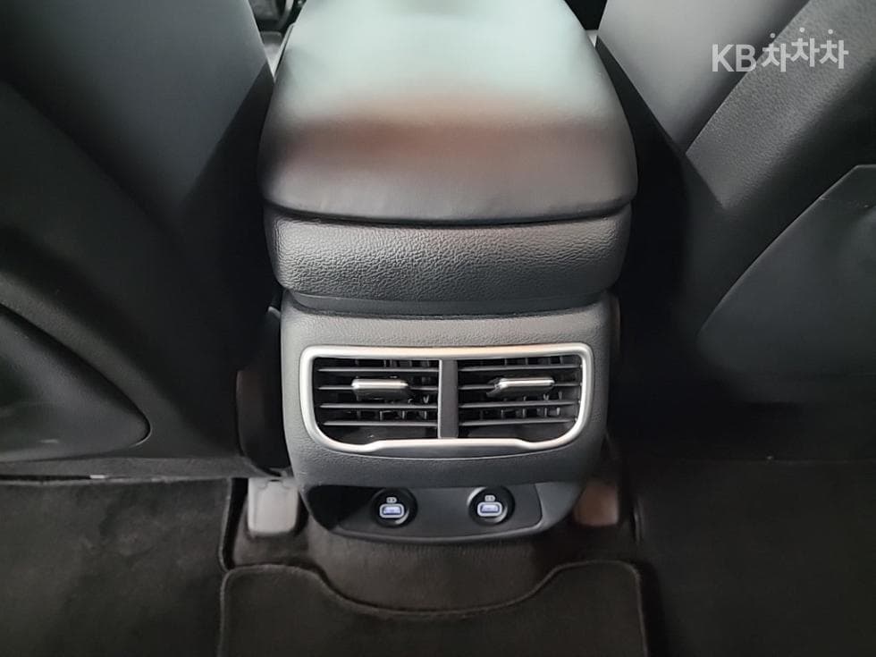 Хюндай The New (фейслифт) Санта Фе TMДизел 2.2 2WD Premium 초이스 - 13