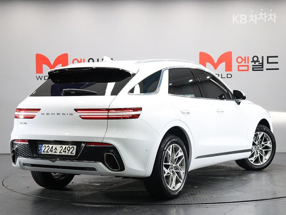 Genesis GV70Gasoline 2.5T 2WD - 3
