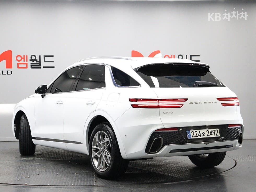 Genesis GV70Gasoline 2.5T 2WD - 4