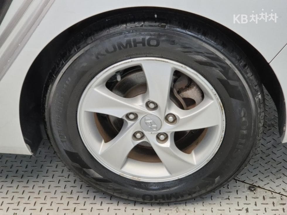 Хюндай Avante (Elantra)MDM16 GDi LUXURY - 19