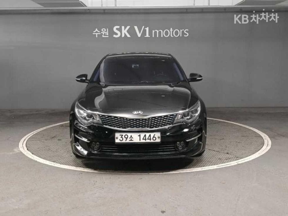 Kia K5 Second generation 2.0 Gasoline MX Noblesse - Image 1