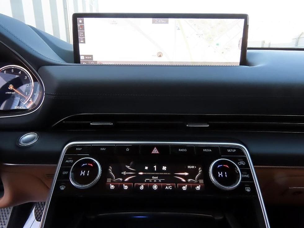 Genesis GV803.5 Turbo Gasoline AWD - 13