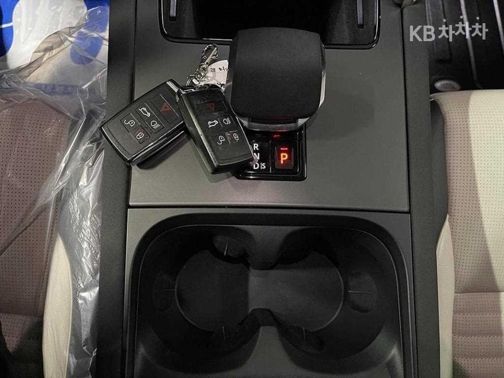 Land Rover 디스커버리 스포츠 Второ поколениеP250 Dynamin SE - 10
