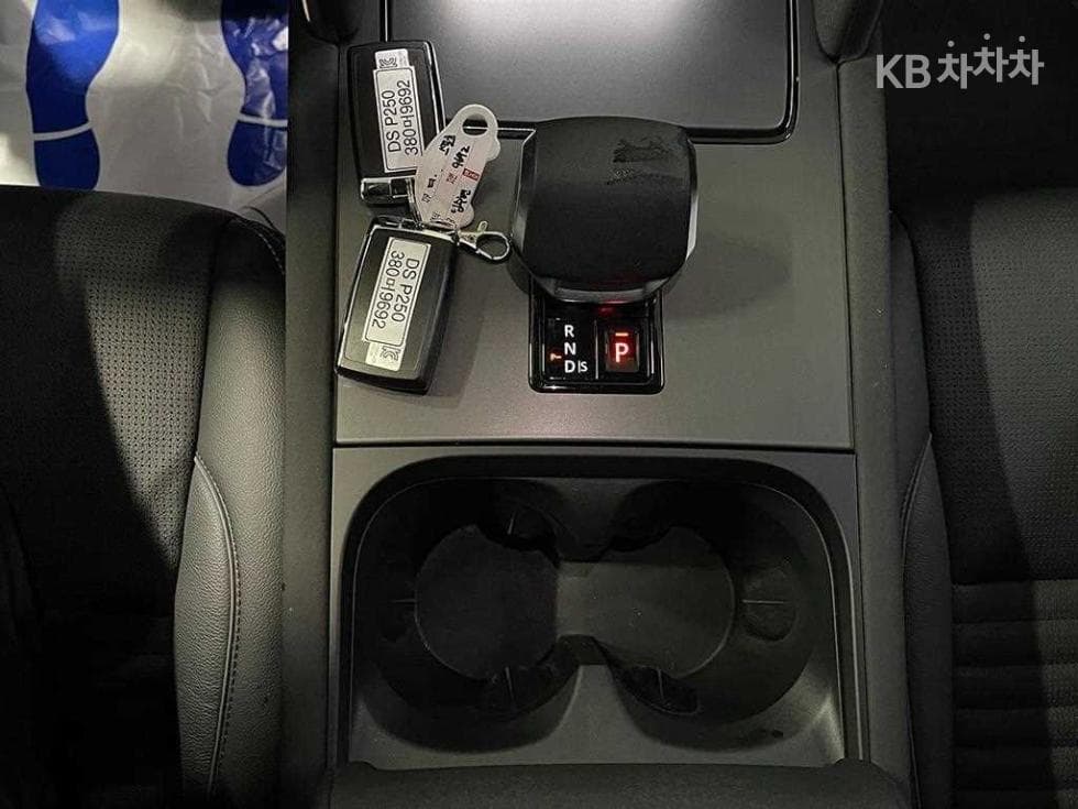 Land Rover 디스커버리 스포츠 Второ поколениеP250 Dynamin SE - 11