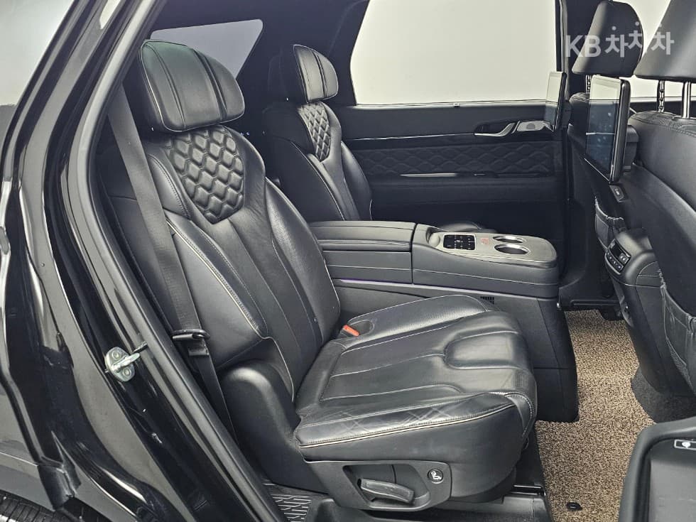 Хюндай Palisade3.8 Бензин 7-местен (Лимузин) AWD VIP - 12