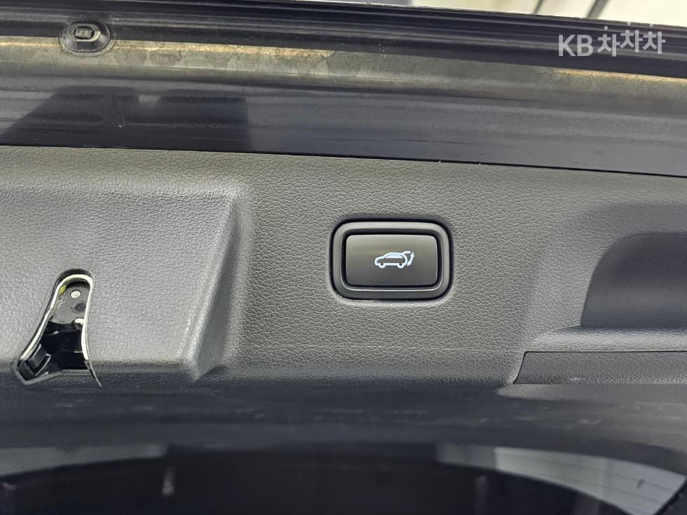 Хюндай Palisade3.8 Бензин 7-местен (Лимузин) AWD VIP - 20