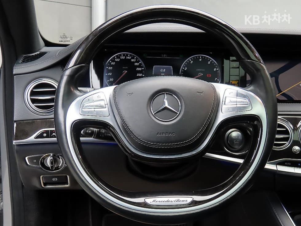 Mercedes-Benz Нов S-КласS500L W222 - 9