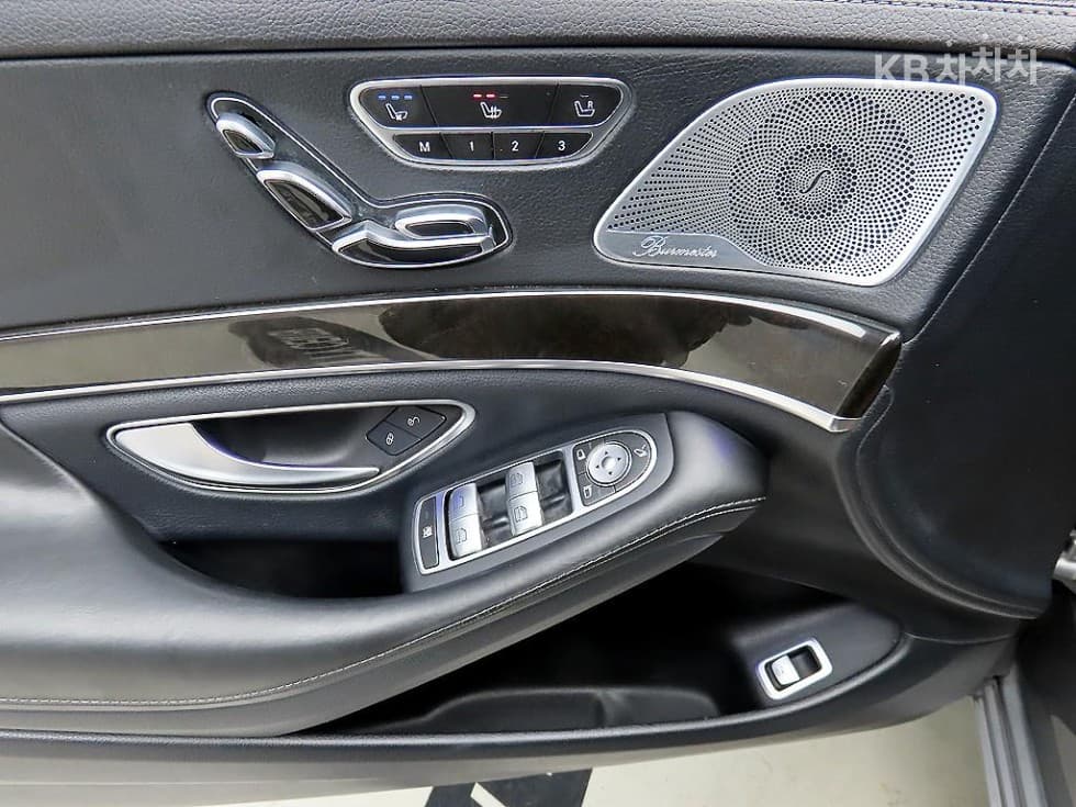 Mercedes-Benz Нов S-КласS500L W222 - 11