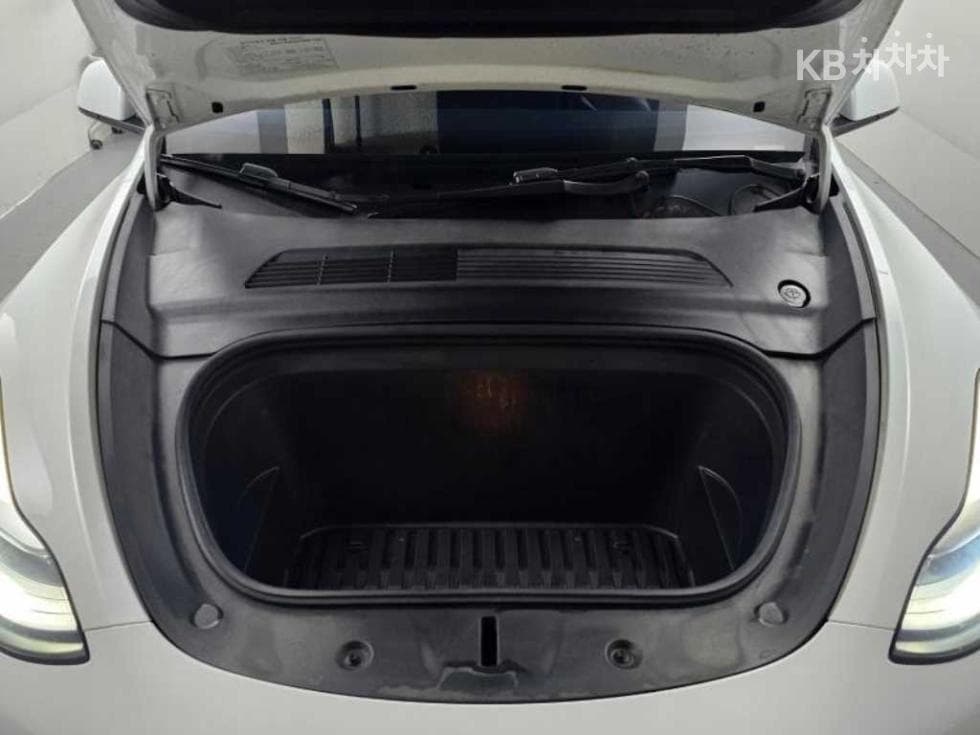 테슬라 Model YStandard Range - 6