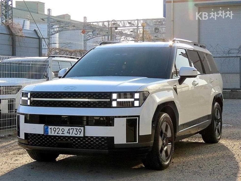 Хюндай Ди Всеново Санта Фе Хибрид MX5 1.6T HEV 2WD Calligraphy - Image 1