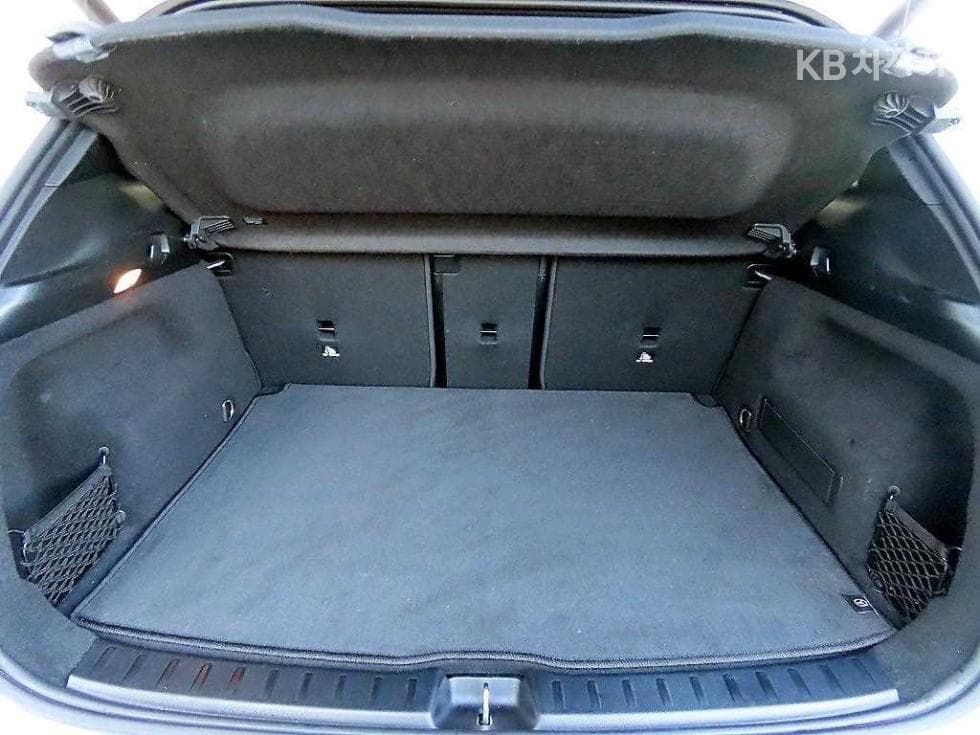 Mercedes-Benz EQA (H243)EQA 250 AMG Line - 17