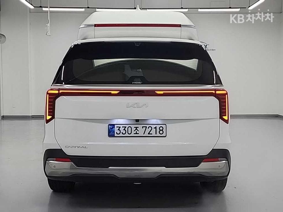 Киа The New (фейслифт) Канивал 4-то поколениеВисок Лимузин (Канивал) G3.5 GDI 7-местен (Лимузин) Signature - 3