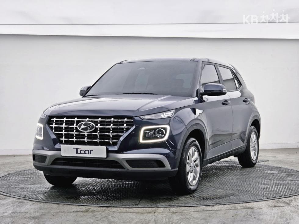 Хюндай Вениу Бензин 1.6 Premium - Image 1