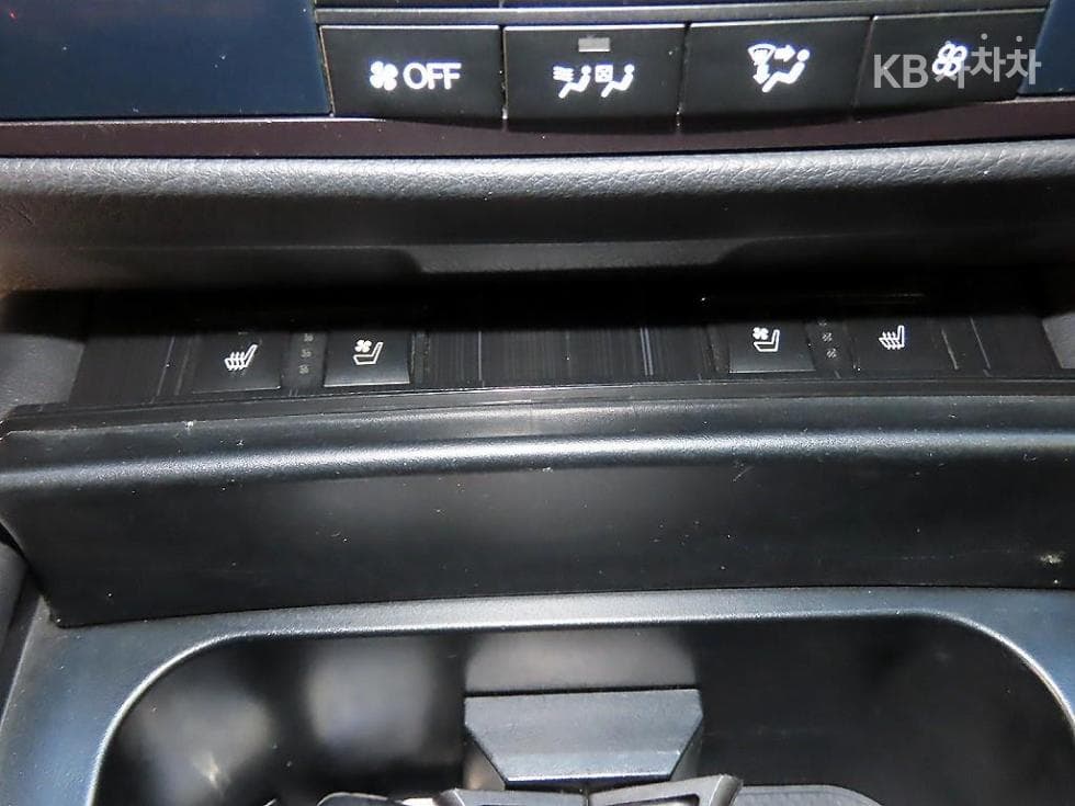 Lexus New GS450h Supreme (High Trim) - 13