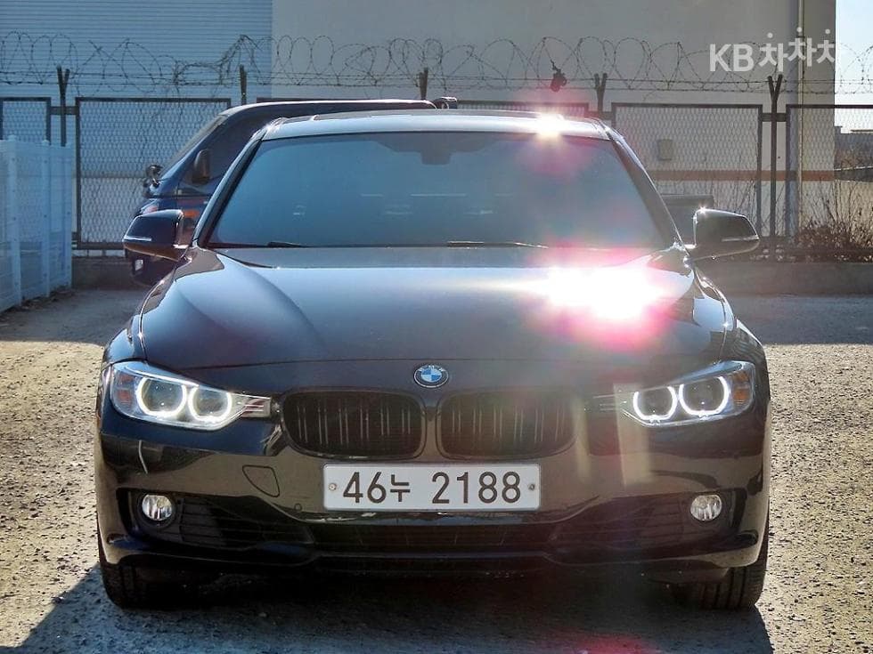BMW Нов3 Серия328i Стандартен