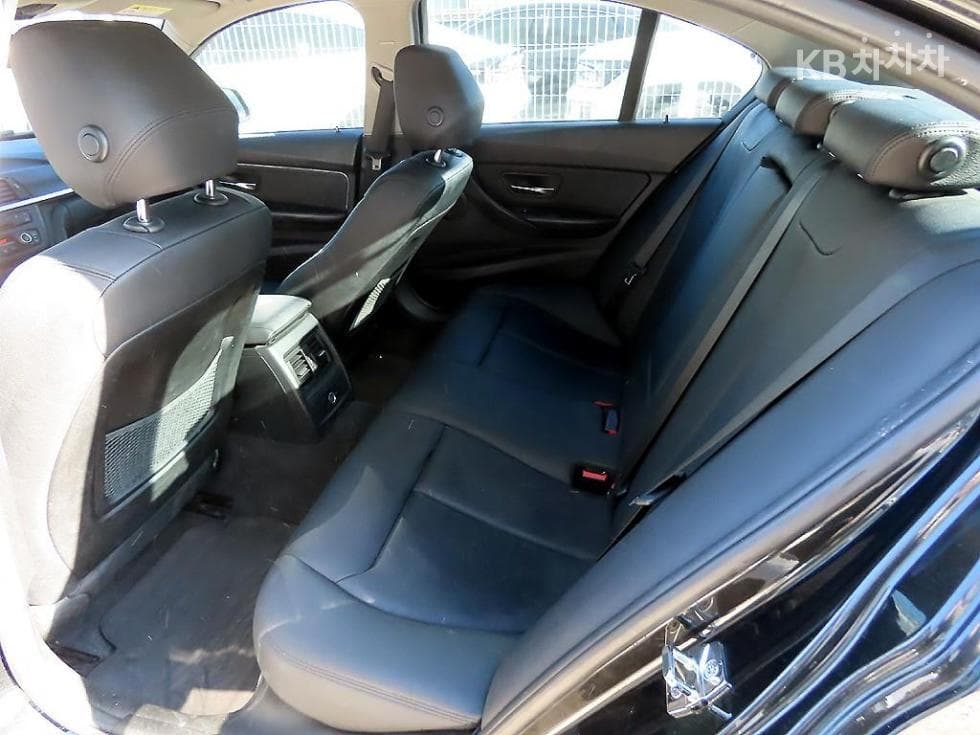 BMW Нов3 Серия328i Стандартен - 6