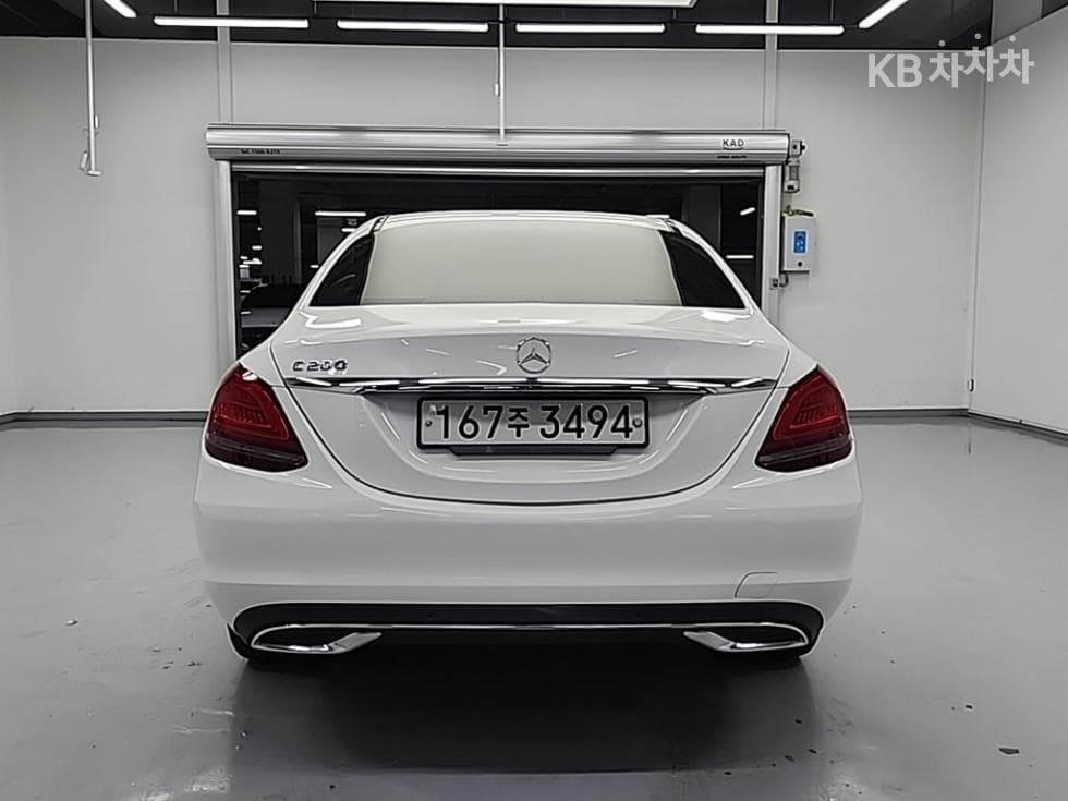 Mercedes-Benz The New (фейслифт) C-КласC200 Avantgarde W205 - 3